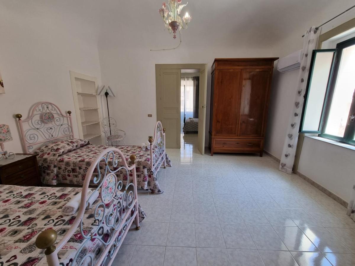 Mandralisca Holidays - Luxury Apartments 切法卢 外观 照片