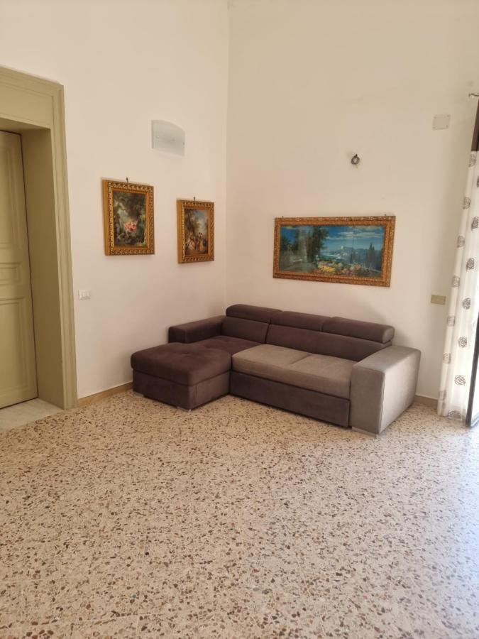 Mandralisca Holidays - Luxury Apartments 切法卢 外观 照片